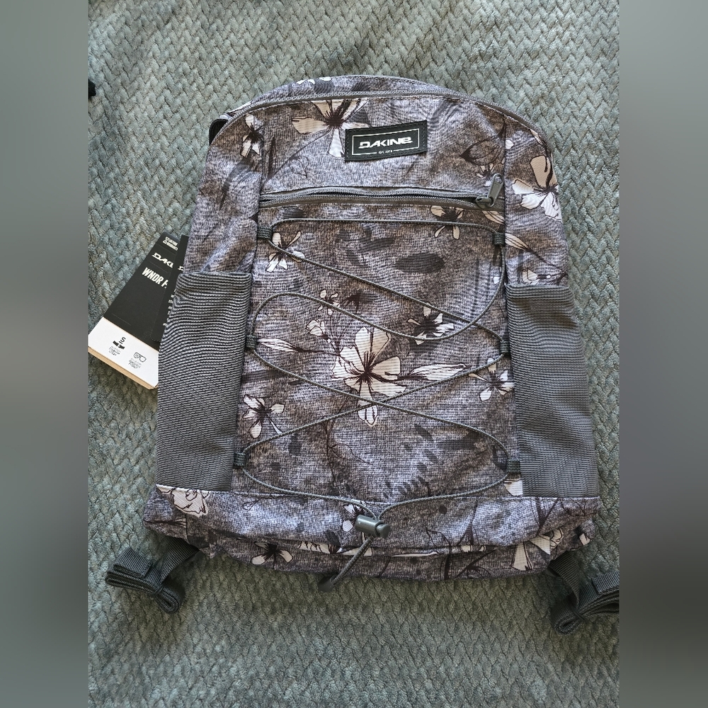 NWT Dakine Backpack